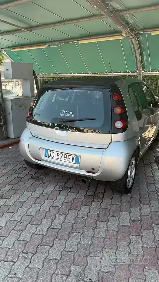 Usata Smart ForFour 68 CV (50 kW) 2005 Grigio Utilitaria