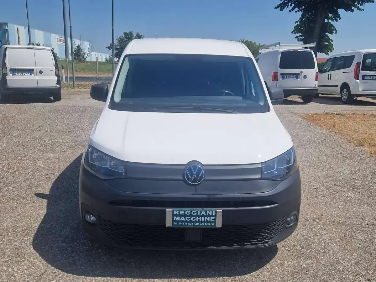 Usata VW Caddy 102 CV (75 kW) 2021 Bianco Monovolume