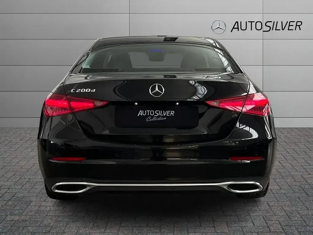 Usata Mercedes C200 Advanced 163 CV (119 kW) 2025 Nero / pastello Berlina