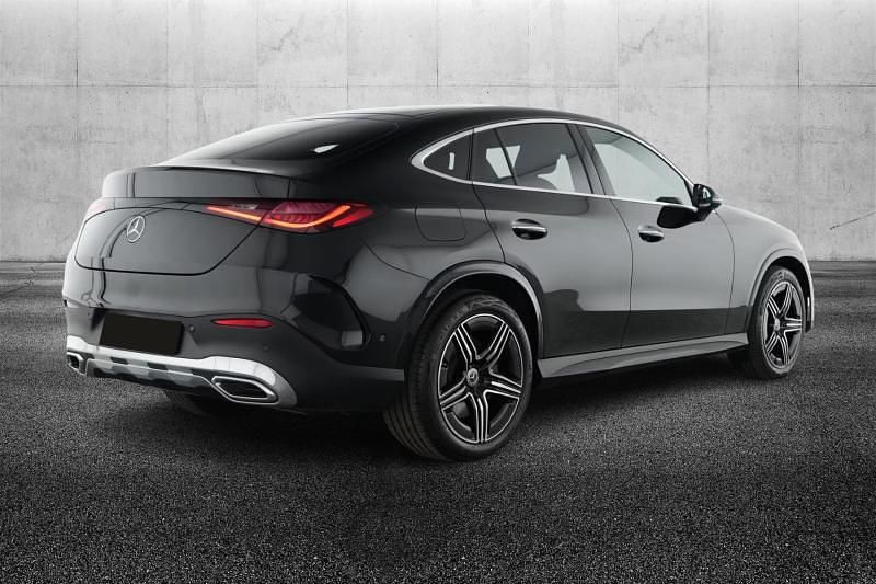 Usata Mercedes GLC450 Advanced Plus 367 CV (269 kW) 2024 Nero metallizzato Coupé