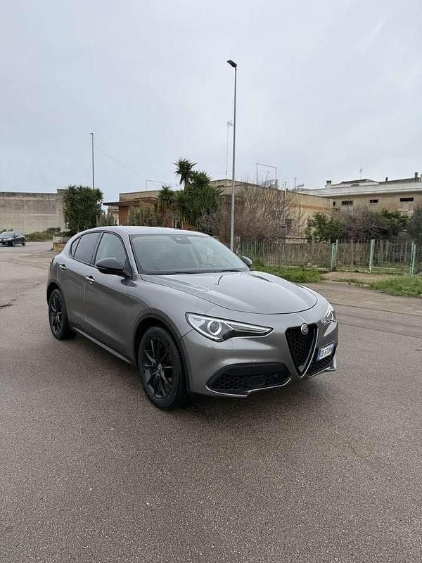 Brugt Alfa Romeo Stelvio Business 160 HK (117 kW) 2020 Sølv SUV