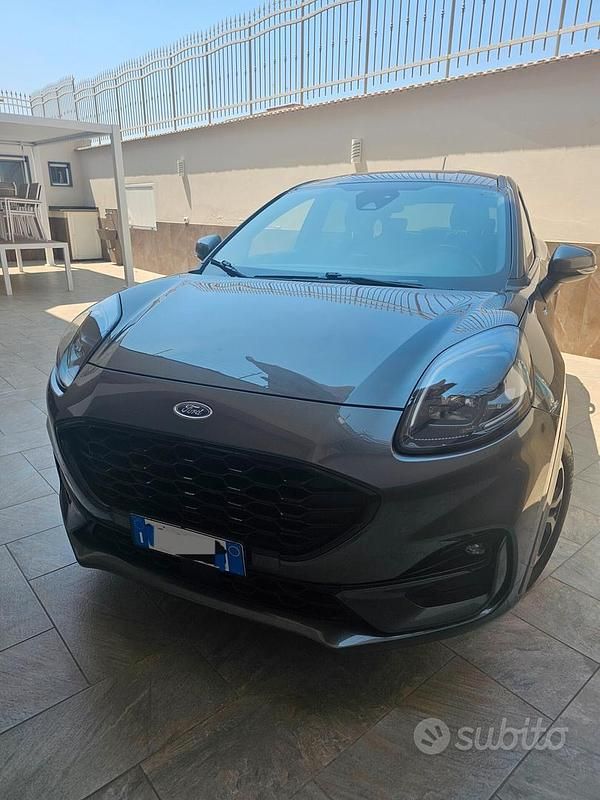 Usata Ford Puma ST-Line 120 CV (88 kW) 2021 Marrone Station wagon