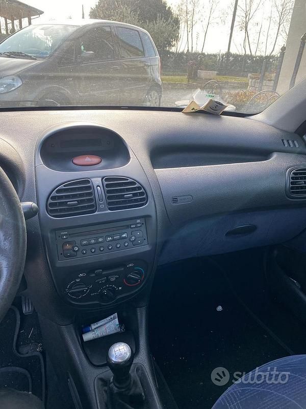 Usata Peugeot 206 75 CV (55 kW) 2006 Grigio Berlina