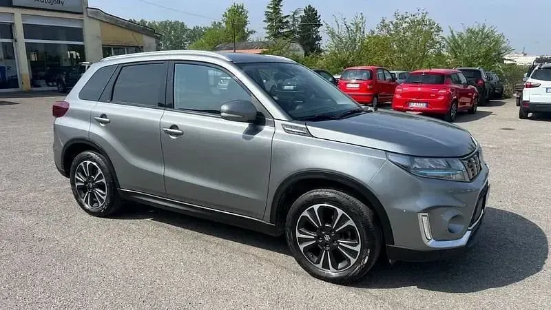 Usata Suzuki Vitara 129 CV (94 kW) 2023 Grigio SUV