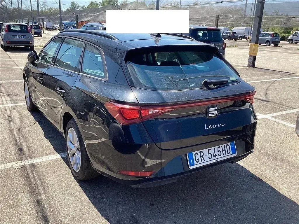 Usata Seat Leon ST Style 115 CV (84 kW) 2023 Nero Station wagon