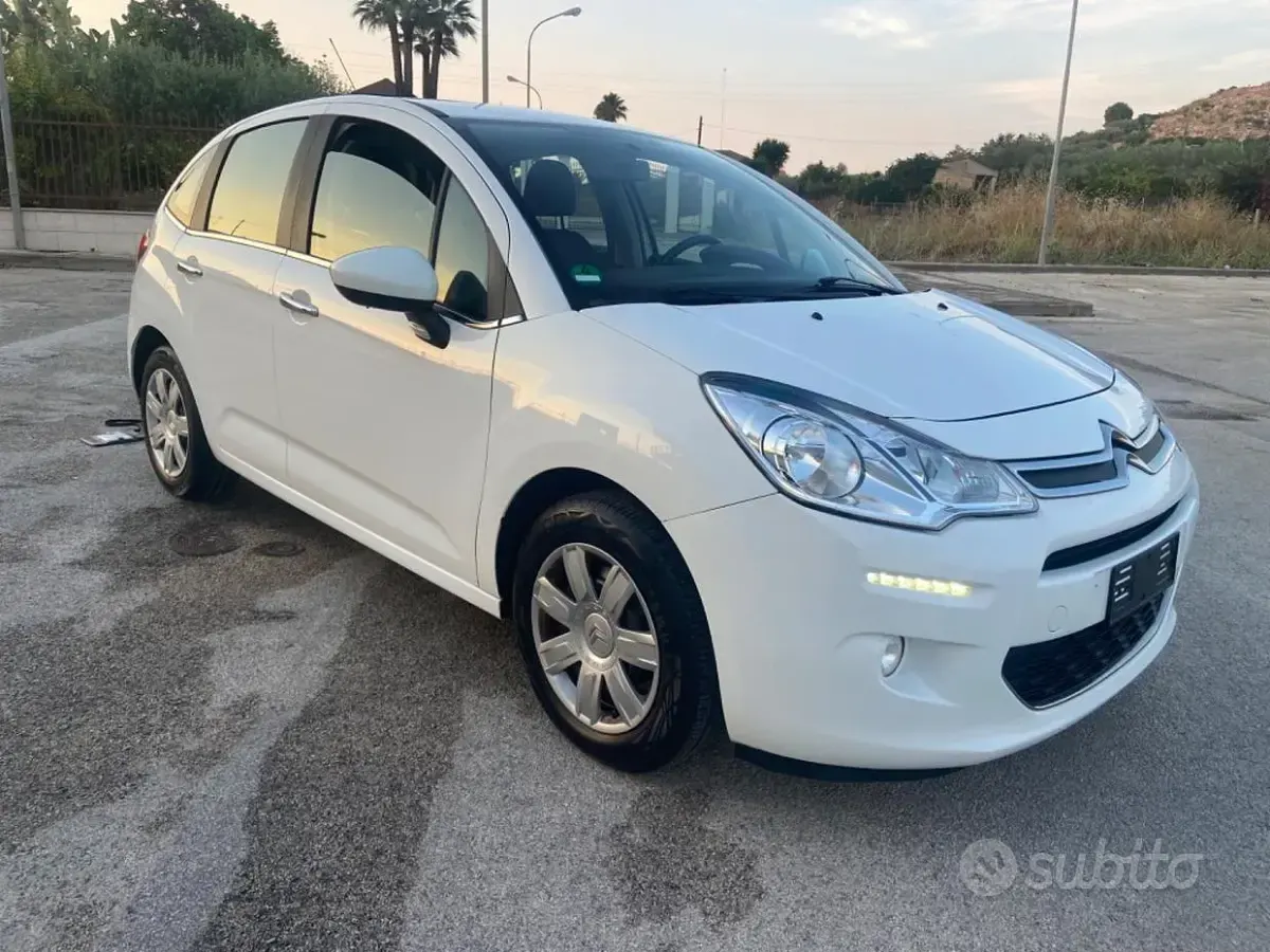 Usata Citroën C3 Exclusive 68 CV (50 kW) 2015 Bianco Berlina