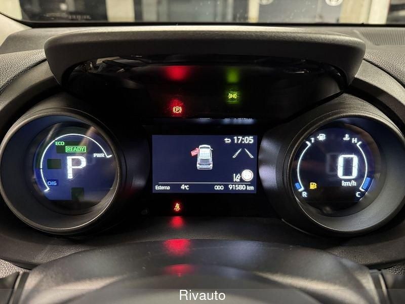 Usata Toyota Yaris Hybrid Trend 116 CV (85 kW) 2022 Bianco Utilitaria