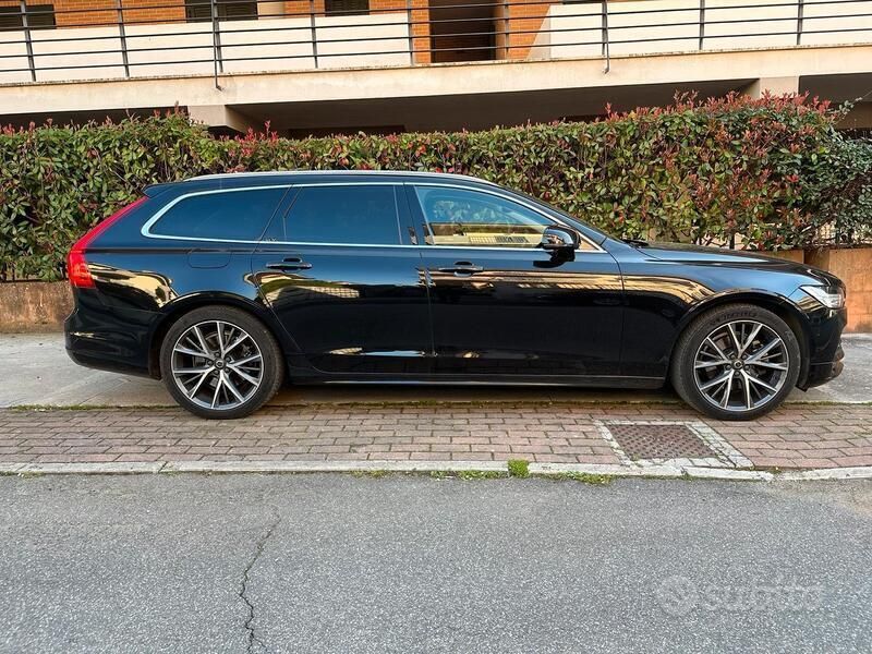 Usata Volvo V90 Business Edition 190 CV (139 kW) 2019 Nero Station wagon