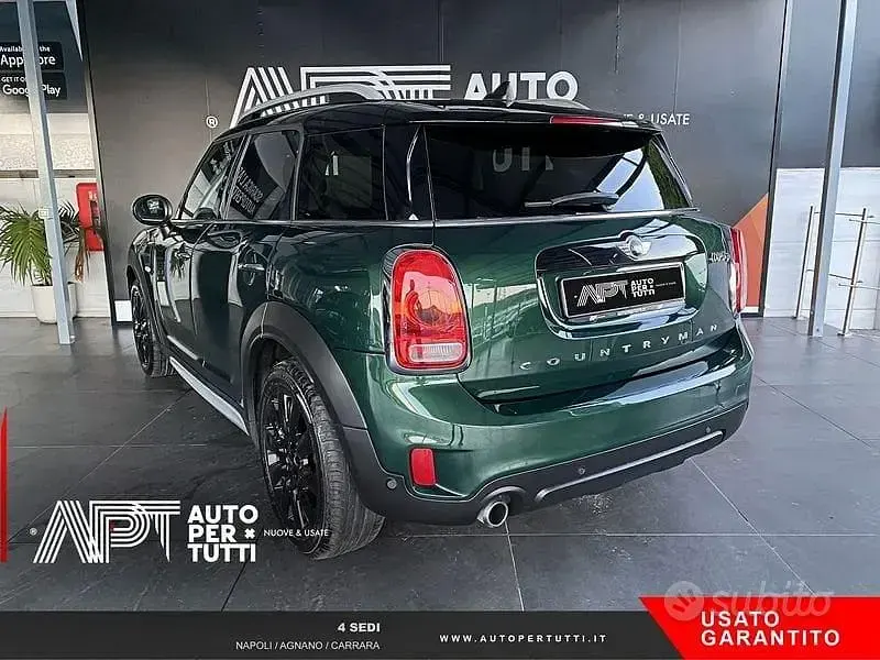 Usata Mini Cooper D Countryman Business 150 CV (110 kW) 2017 Verde SUV