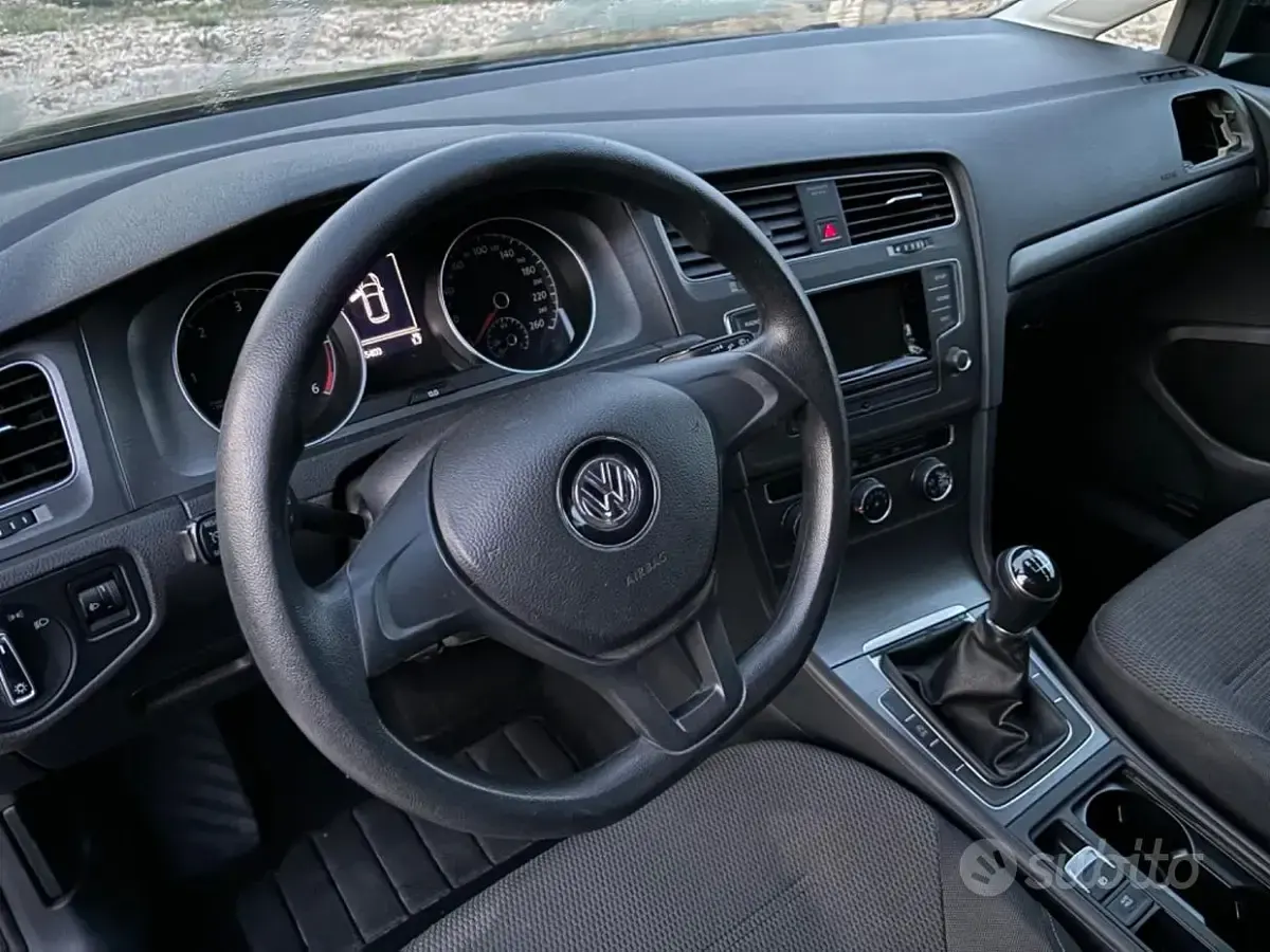Usata VW Golf VII 105 CV (77 kW) 2014 Bluazzurro Berlina