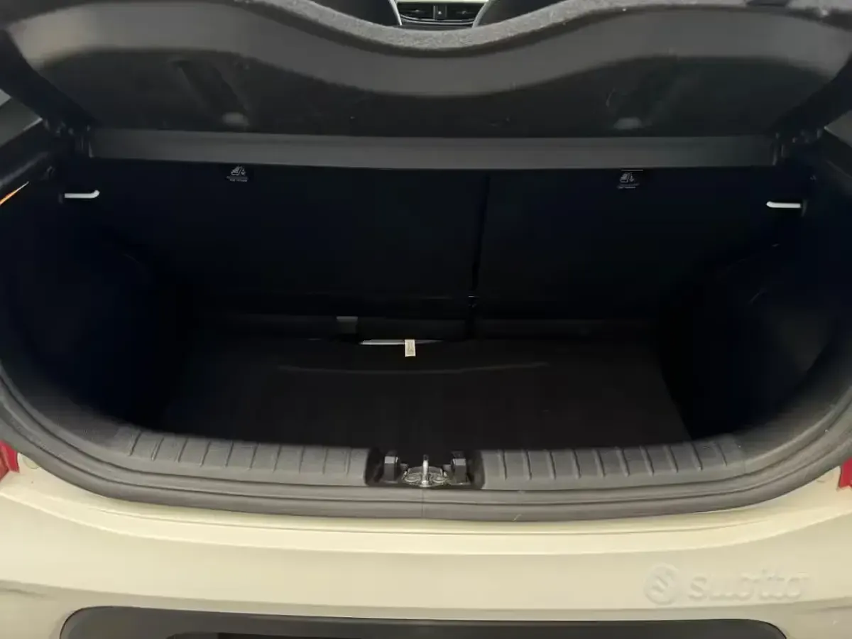 Usata Kia Picanto Urban 67 CV (49 kW) 2022 Bianco Utilitaria