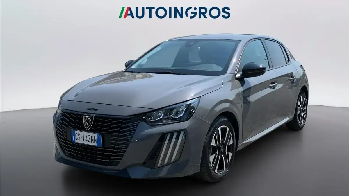 Usata Peugeot 208 Allure 101 CV (74 kW) 2024 Utilitaria