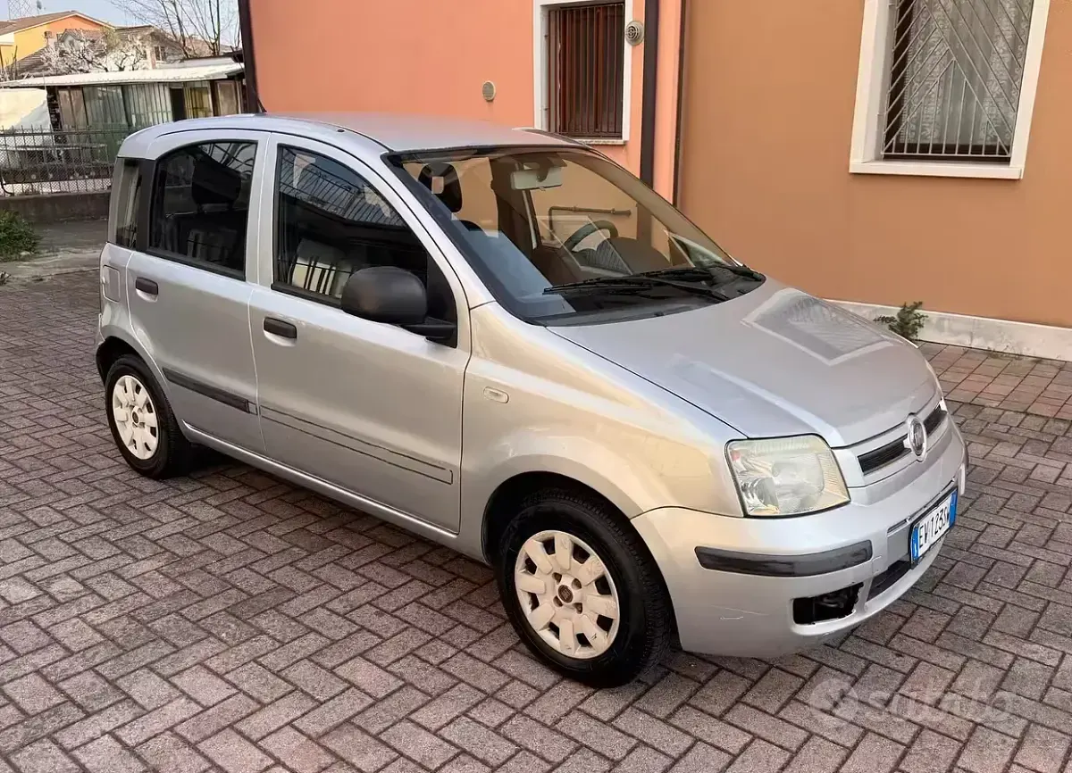 Usata Fiat Panda 69 CV (50 kW) 2011 Utilitaria