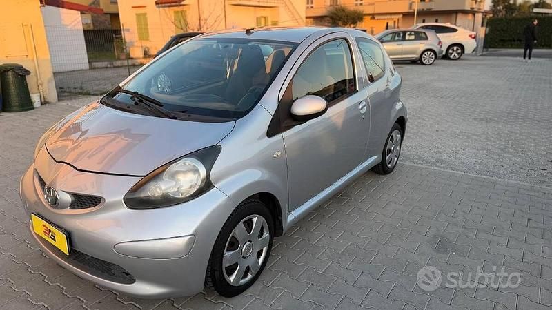 Usata Toyota Aygo Sol 68 CV (50 kW) 2006 Other Utilitaria