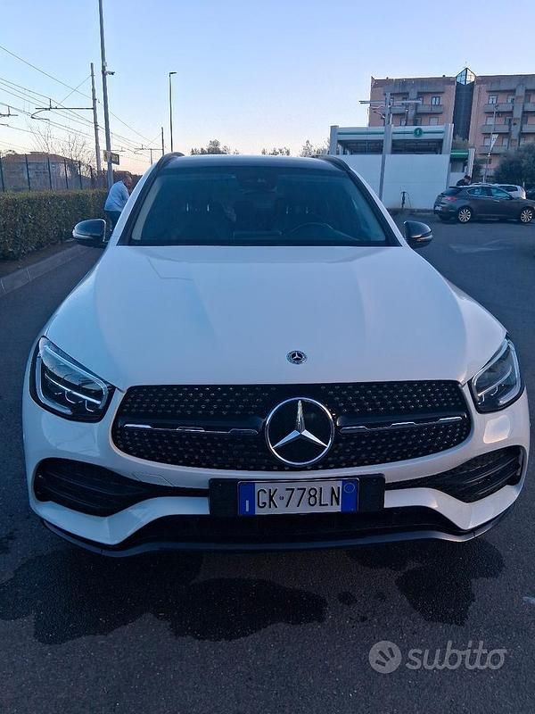 Usata Mercedes GLC220 Premium 163 CV (119 kW) 2022 Bianco SUV