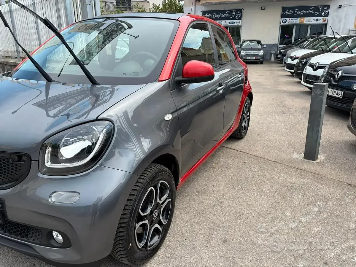 Usata Smart ForFour Passion 71 CV (52 kW) 2018 Grigio Utilitaria