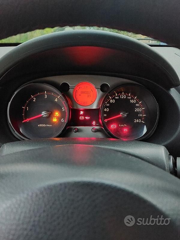 Usata Nissan Qashqai 115 CV (84 kW) 2012 Nero SUV