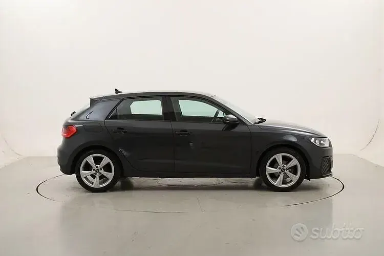 Usata Audi A1 Admired 95 CV (69 kW) 2022 Grigio SUV