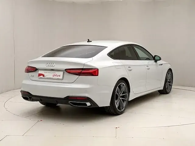 Usata Audi A5 Sportback S-Line 204 CV (150 kW) 2024 Bianco ghiaccio metallizzato Utilitaria