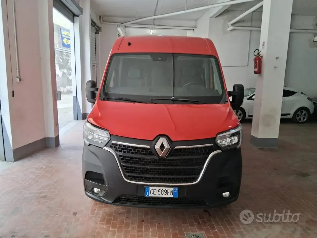 Occasion Renault Master 135 ch (99 kW) 2021 Rouge Monospace