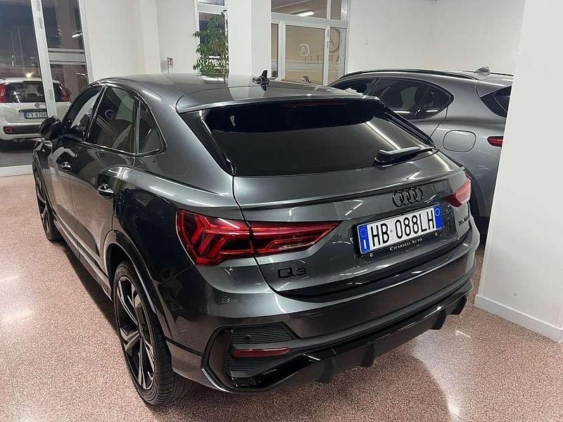 Usata Audi Q3 S-Line 150 CV (110 kW) 2025 Grigio SUV