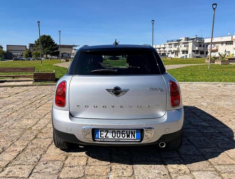 Usata Mini Cooper D Countryman Business 111 CV (81 kW) 2015 Argento SUV