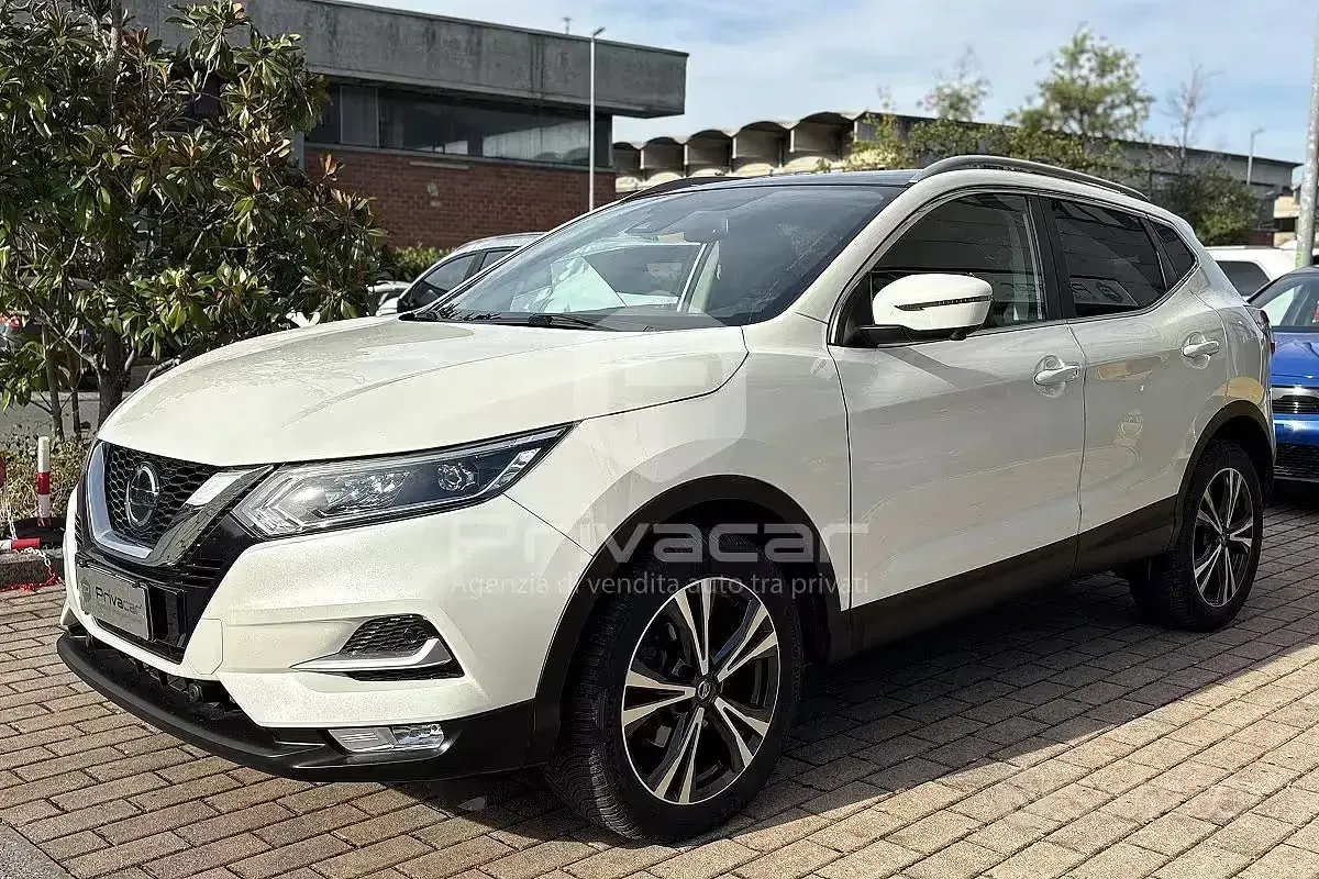 Usata Nissan Qashqai N-Connecta 116 CV (85 kW) 2019 Bianco SUV