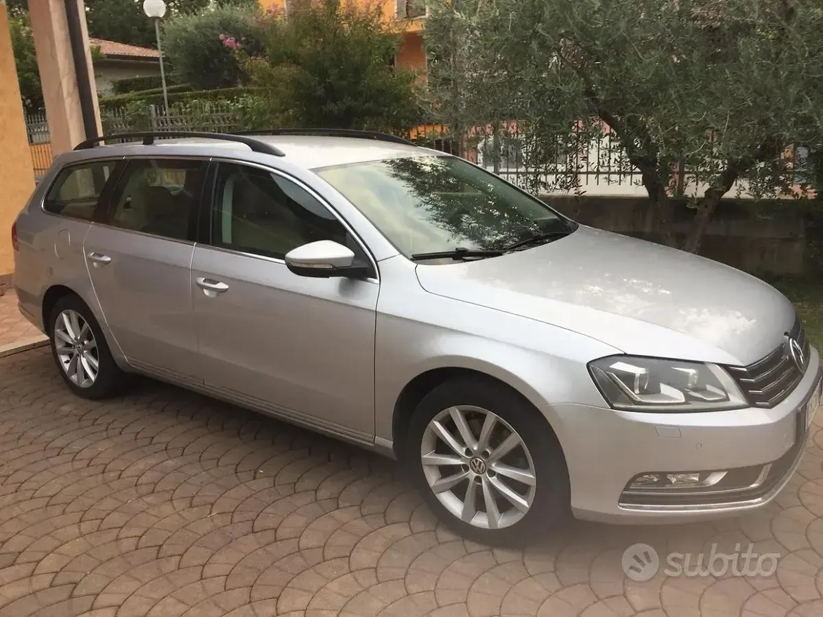 Usata VW Passat 150 CV (110 kW) 2012 Grigio Station wagon