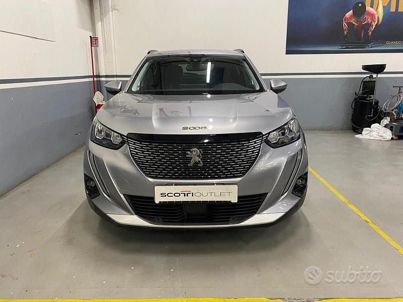 Usata Peugeot 2008 Allure 131 CV (96 kW) 2020 Grigio SUV