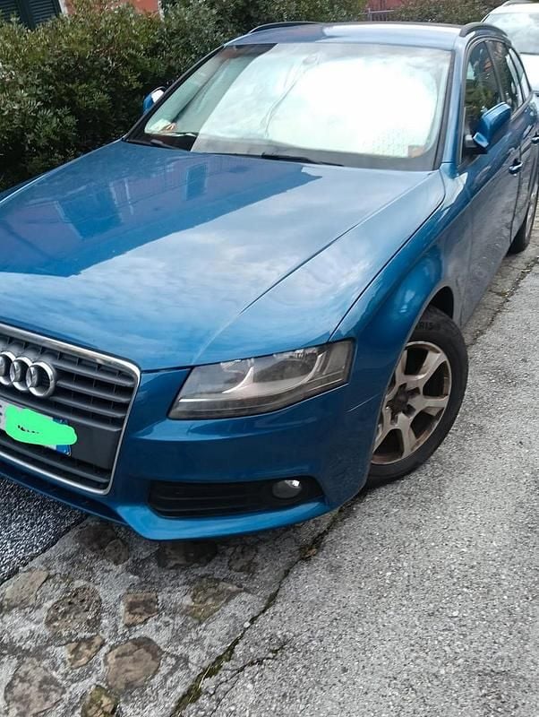 Usata Audi A4 143 CV (105 kW) 2010 Blu Station wagon