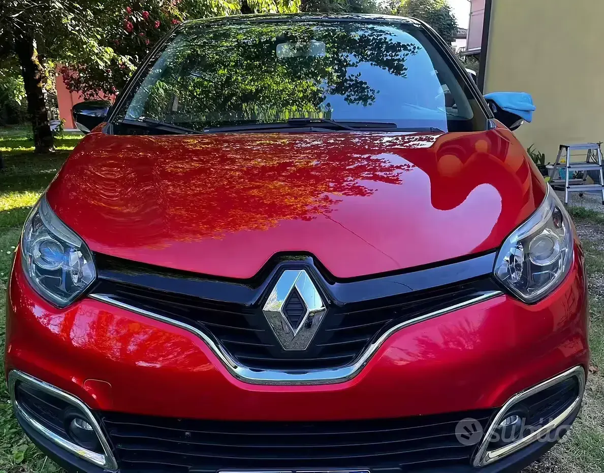 Usata Renault Captur Intens 110 CV (80 kW) 2016 Rosso SUV