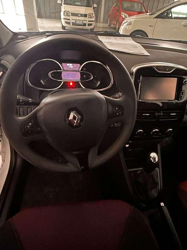 Usata Renault Clio GrandTour 75 CV (55 kW) 2015 Bianco Station wagon