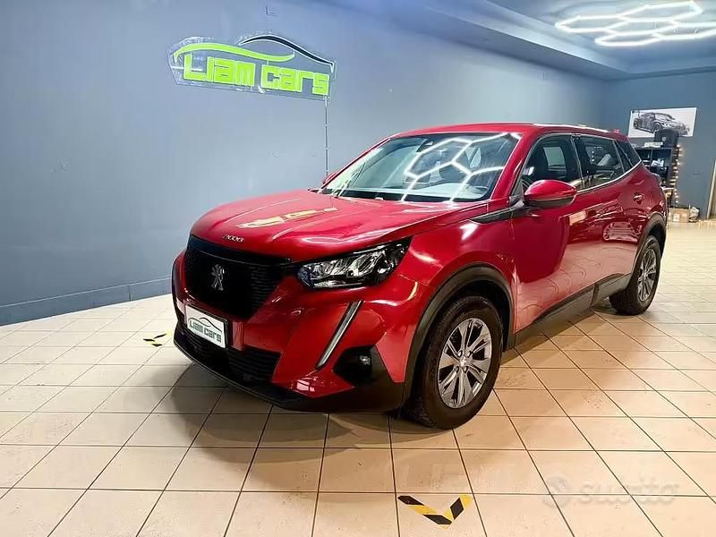 Usata Peugeot 2008 Allure 131 CV (96 kW) 2024 Rosso SUV