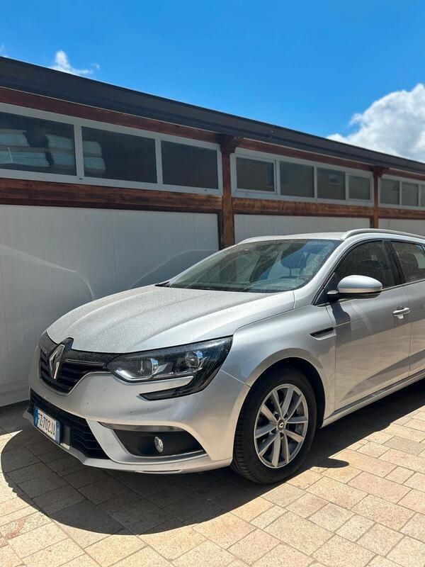 Usata Renault Mégane IV Intens 115 CV (84 kW) 2019 Grigio Berlina