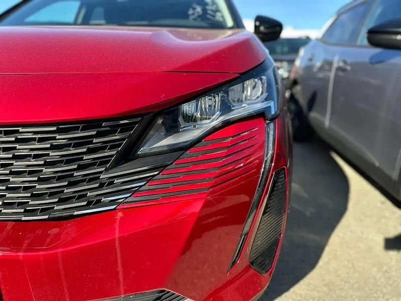 Usata Peugeot 3008 Allure 131 CV (96 kW) 2022 Rosso SUV