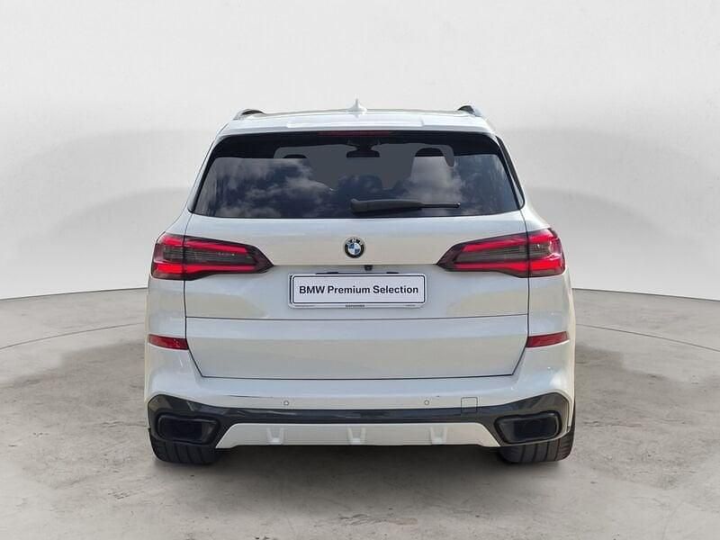 Begagnad BMW X5 M Sport 340 HK (250 kW) 2022 Vit SUV