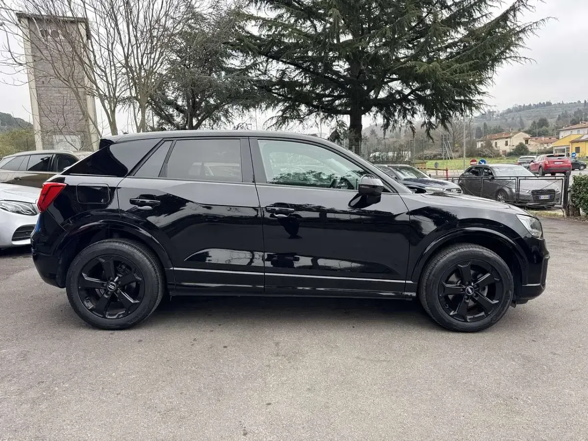 Usata Audi Q2 116 CV (85 kW) 2019 Nero SUV