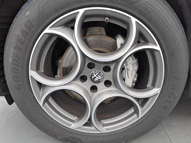 Usata Alfa Romeo Stelvio 2024 Blu SUV