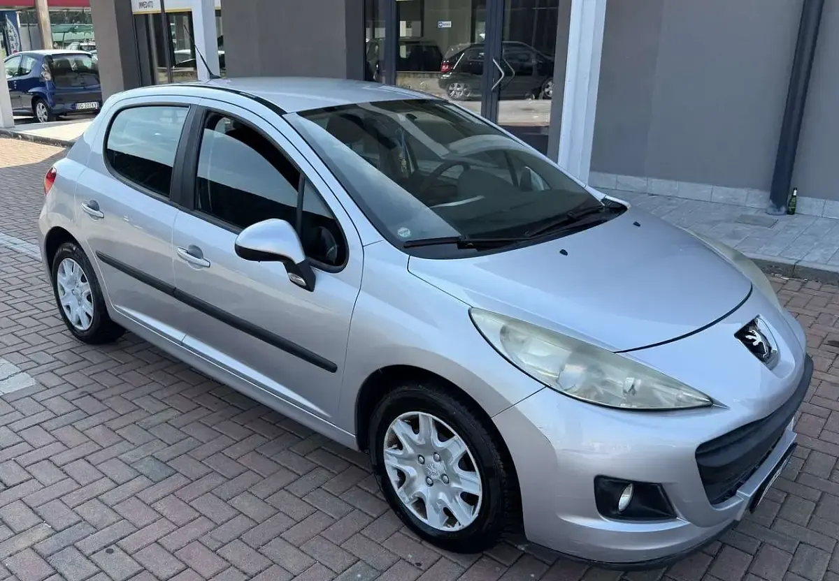 Usata Peugeot 207 Sport 73 CV (53 kW) 2010 Other Berlina