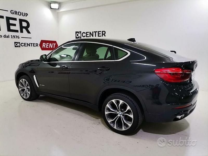 Usata BMW X6 Efficient Dynamics 258 CV (189 kW) 2015 Nero SUV