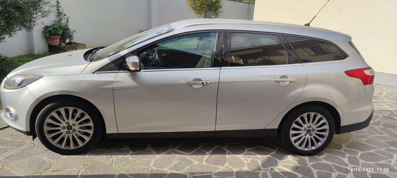 Usato 2011 Ford Focus 1.6 Benzin 150 CV (7.999 €)