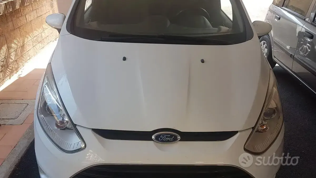 Usata Ford B-MAX Titanium 75 CV (55 kW) 2014 Bianco Monovolume