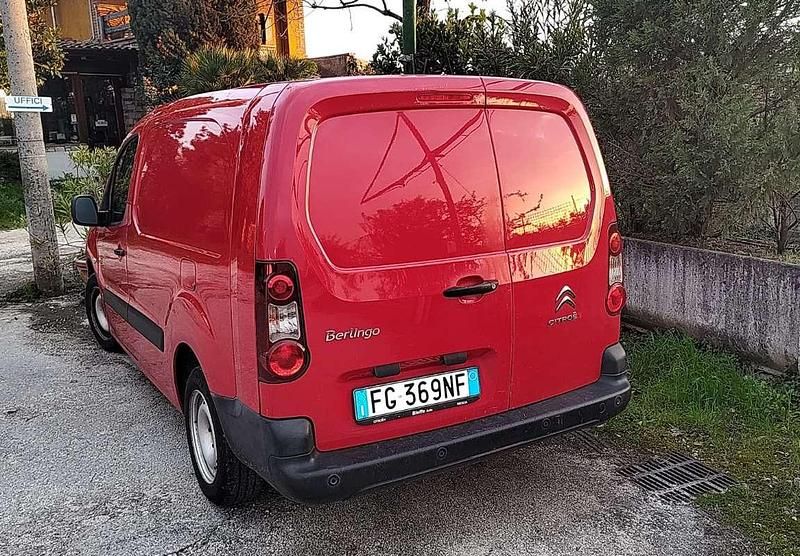 Occasion Citroën Berlingo 75 ch (55 kW) 2016 Rouge Monospace