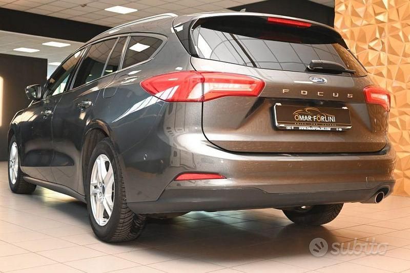 Usata Ford Focus Titanium 125 CV (91 kW) 2019 Gray Station wagon