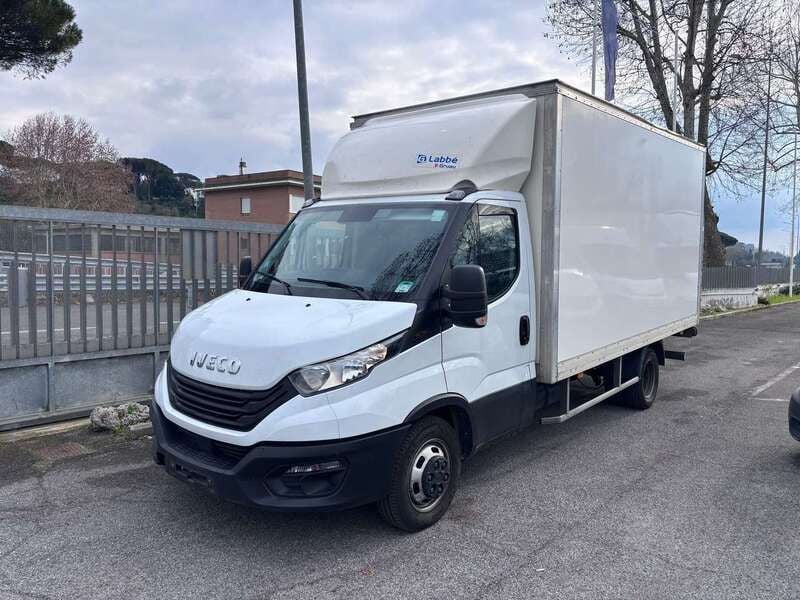 Usata Iveco Daily 160 CV (117 kW) 2022 Bianco Furgone