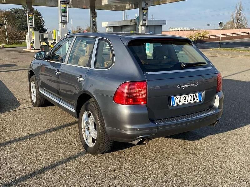 Usata Porsche Cayenne 340 CV (250 kW) 2005 Grigio SUV