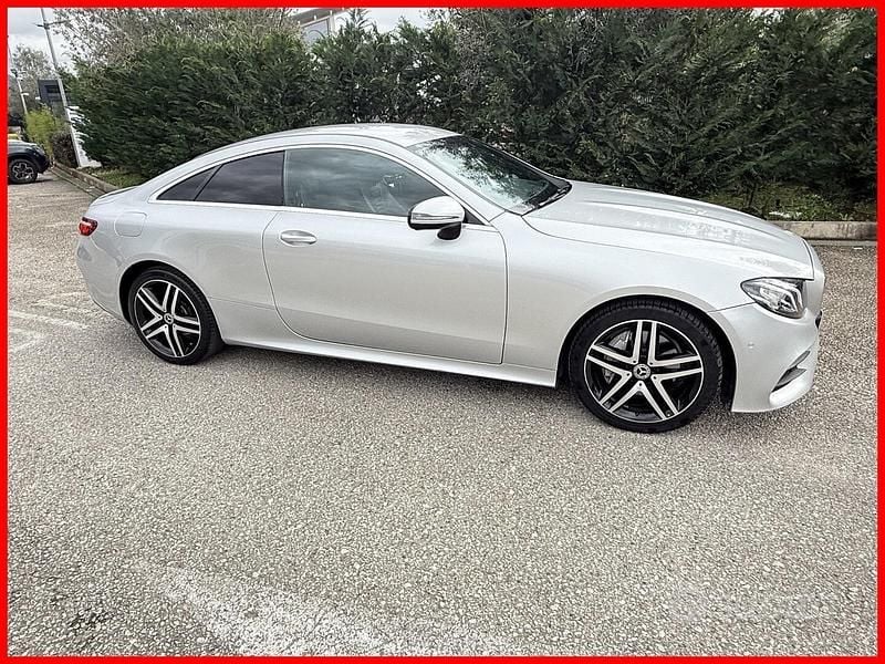 Usata Mercedes E220 AMG 194 CV (142 kW) 2018 Grigio Coupé
