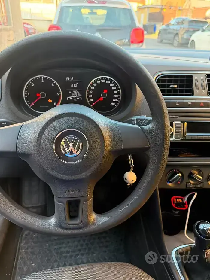 Usata VW Polo 75 CV (55 kW) 2013 Bianco Utilitaria