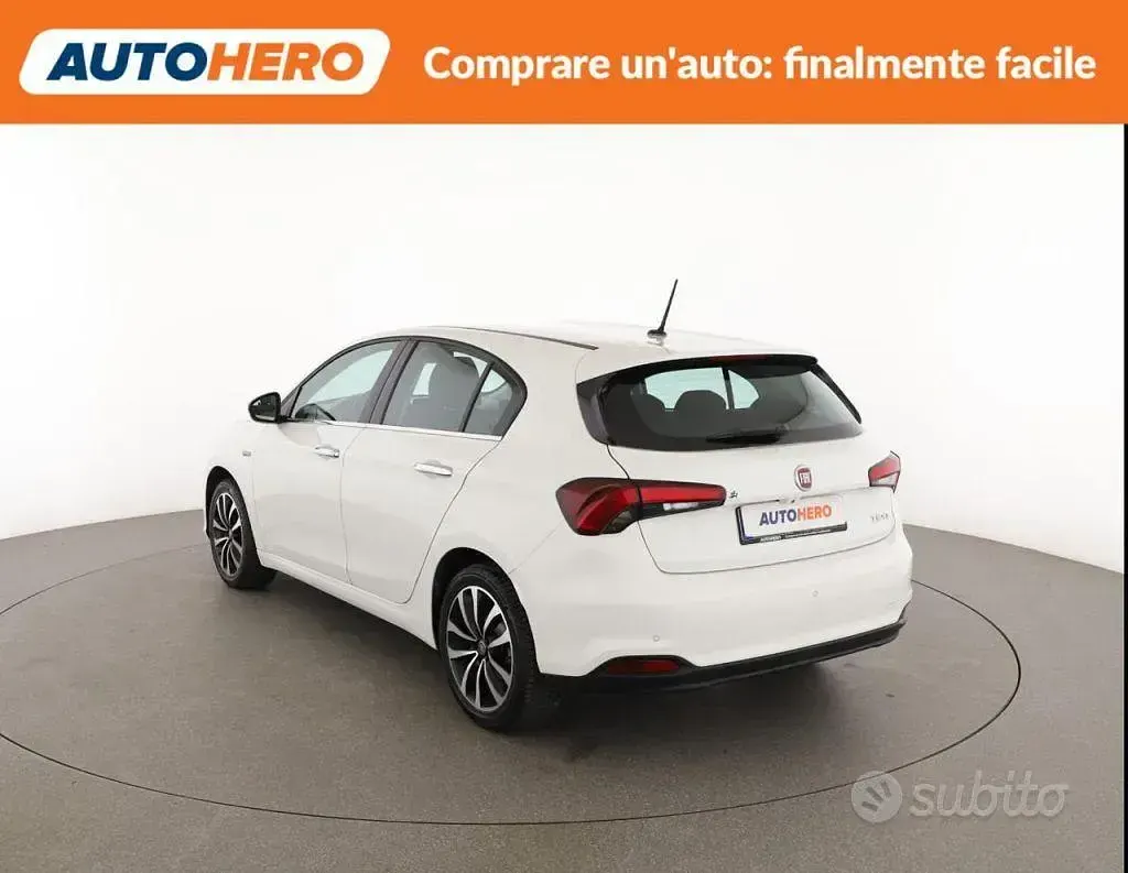Usata Fiat Tipo 120 CV (88 kW) 2019 Bianco Berlina