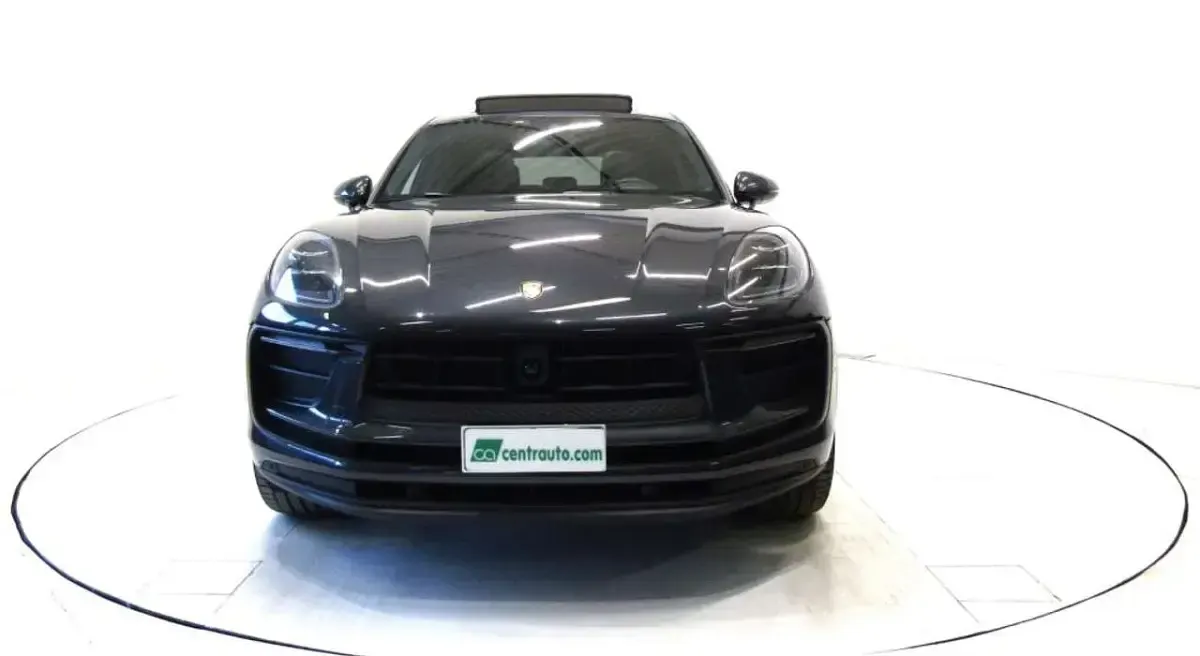 Usata Porsche Macan 265 CV (194 kW) 2022 Grigio vulcano SUV